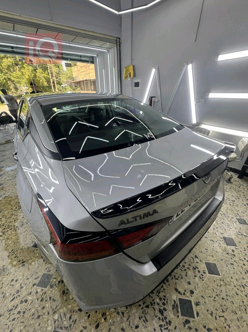 نیسان ئەلتیما